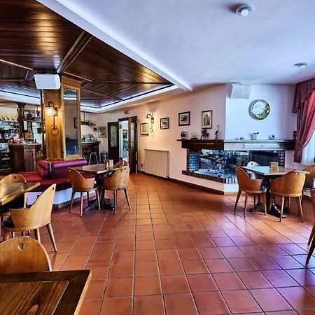 Ξενοδοχείο Pizzalto 4*